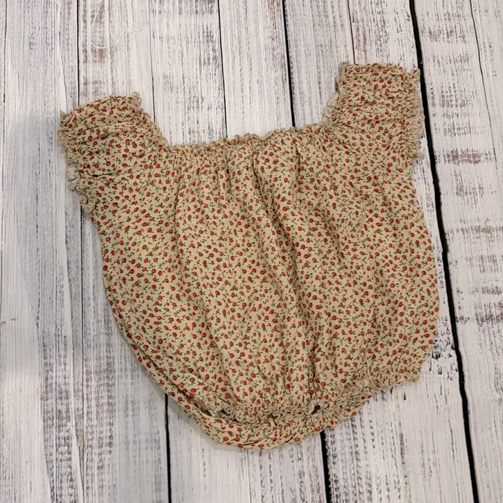 Brandy Melville Floral Crop Top - One Size